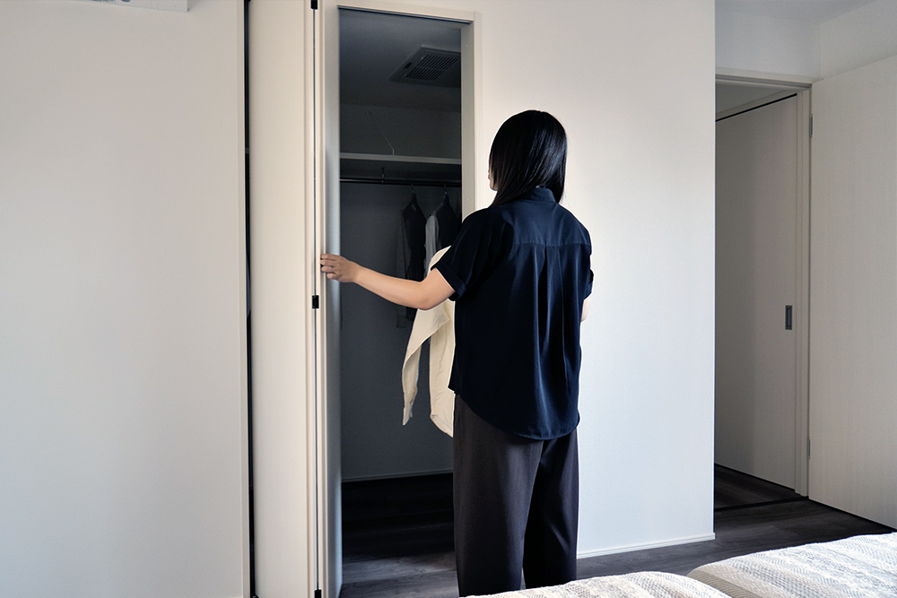 ドレスルームとは別に各居室にも設けたクローゼット