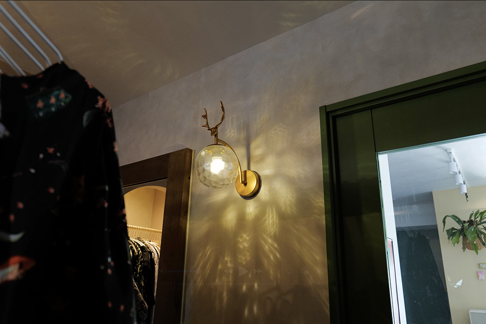 小杉拓嗣商のブラケットライト